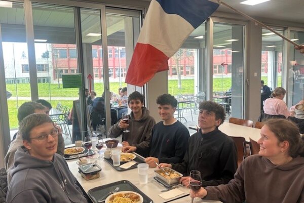 Alors, à vos assiettes!