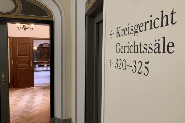 Im Vorzimmer der Justiz